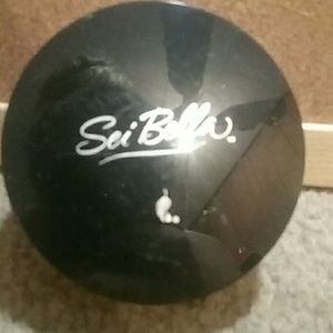 Sei Bella Mineral Foundation in Fair/Pale